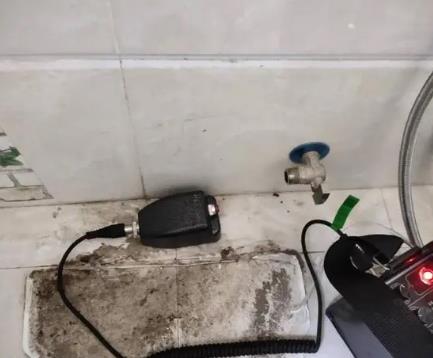 乳源屋顶漏水维修公司分享下卫生间漏水的危害及解决方法